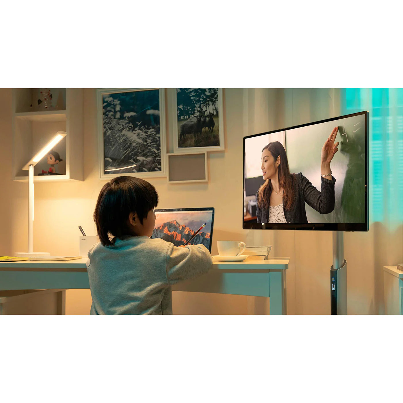 Powerology 32" Touch Screen Monitor 128GB 15000mAh with Stand - White