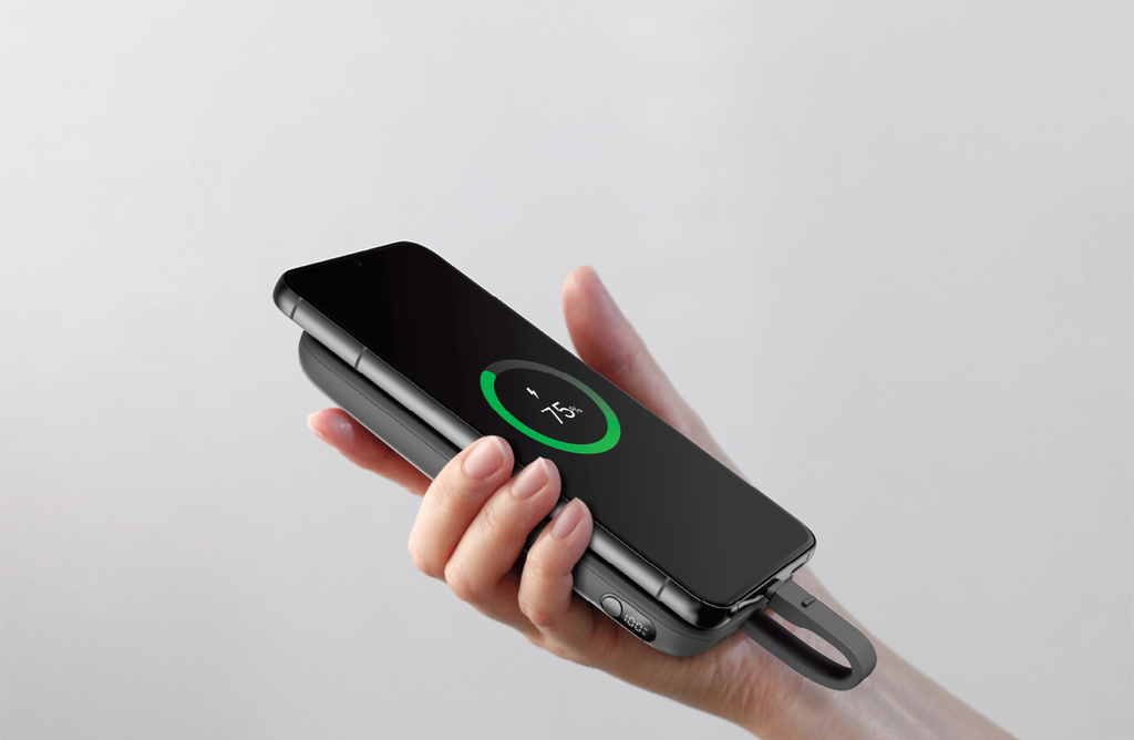 MOMAX IPOWER PD 3 10000MAH BATTERY PACK - BLACK