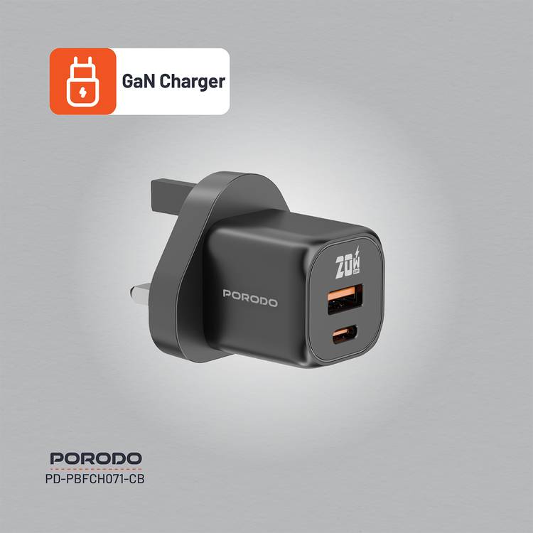 PORODO 5-IN1 TRAVEL COMBO KIT: 2 POWER BANKS, 4-IN-1 CABLE, CHARGE