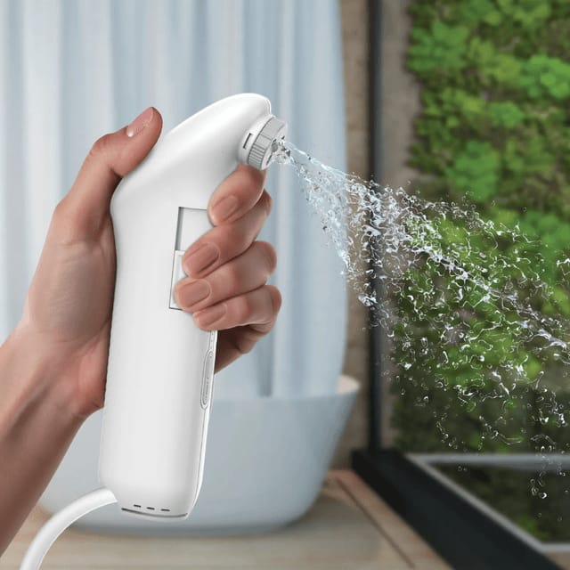 Green Lion Portable Travel Bidet Pro With Tank - White