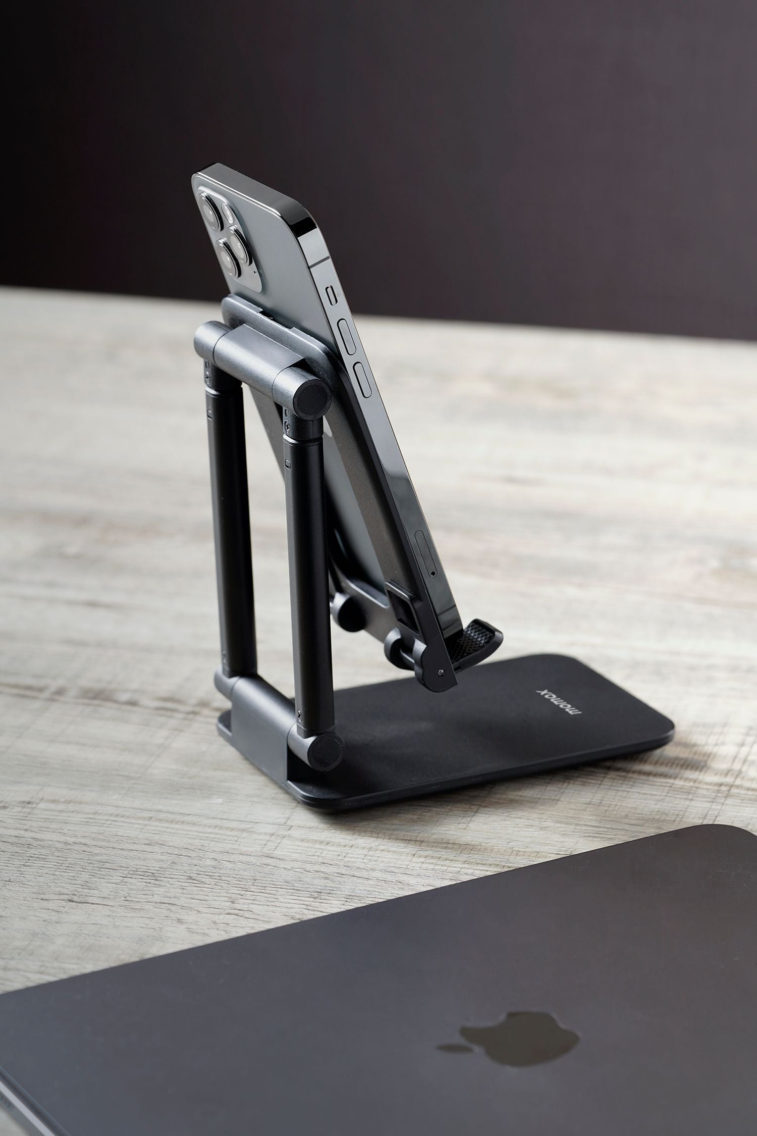 Momax Universal Fold Stand for Phone and Tablet