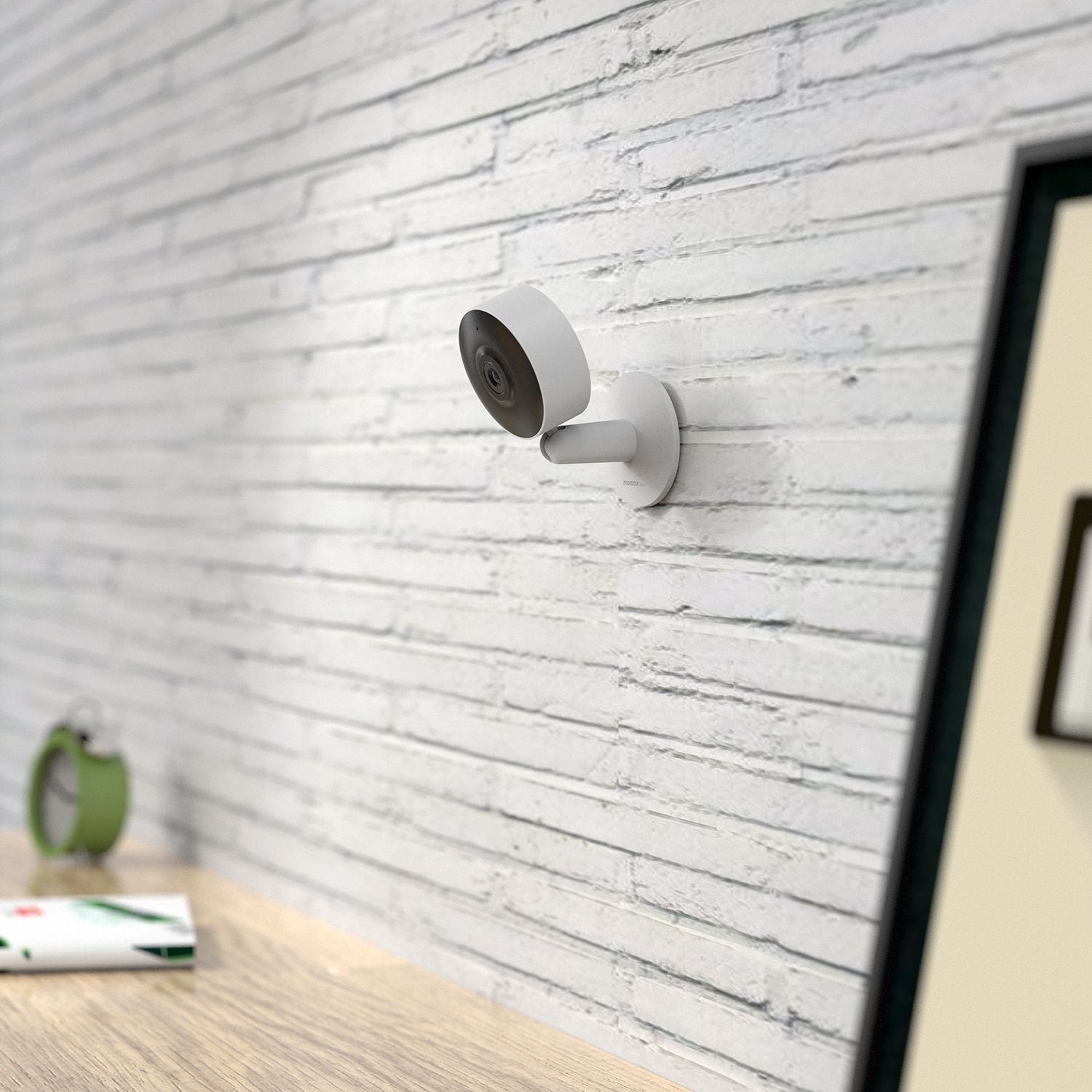Momax Smart Eye Rotatable IP Camera